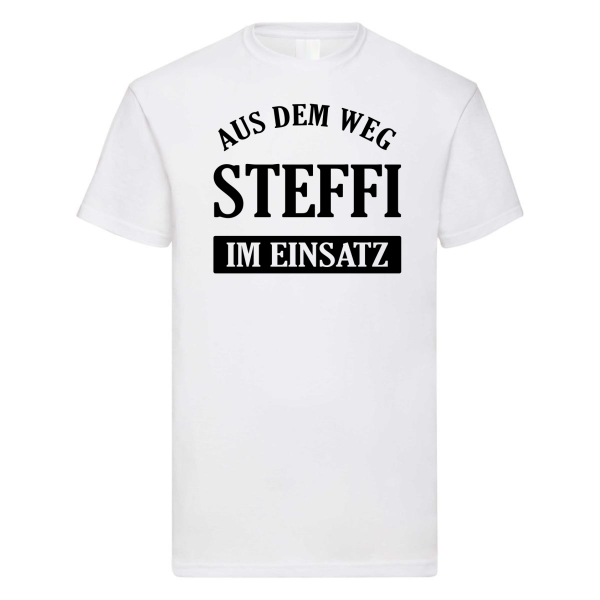 Funshirt, Shirt Motiv "Aus dem Weg, Wunschname im Einsatz" (schwarz / weiß), personalisiert